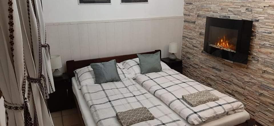 Harmonia Paraszthaz Es Apartman Poroszló エクステリア 写真