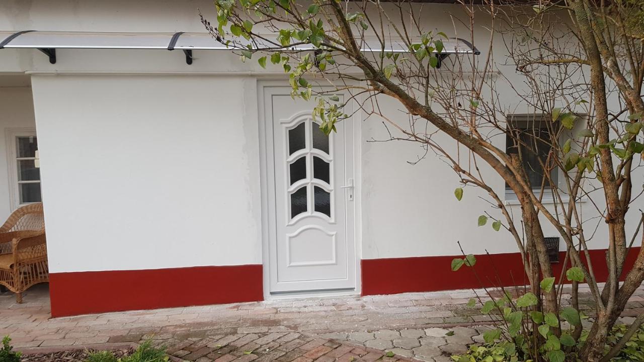 Harmonia Paraszthaz Es Apartman Poroszló エクステリア 写真